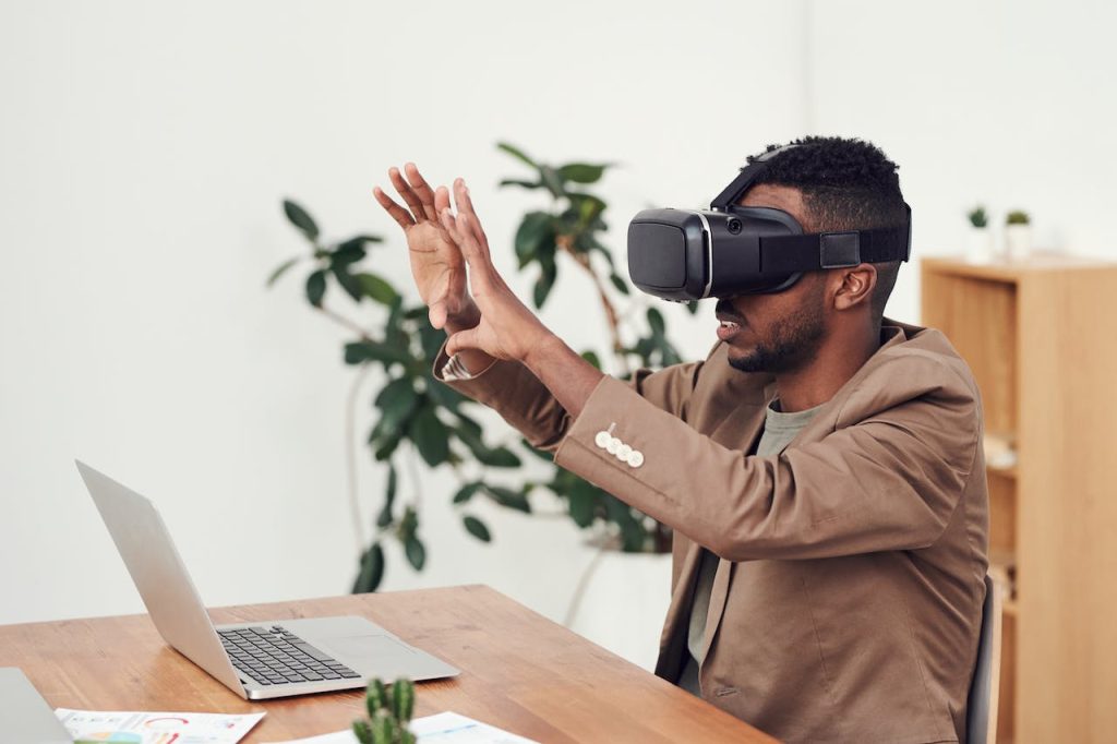 오큘러스 퀘스트: 현실과 가상이 어우러지는 VR 경험插图